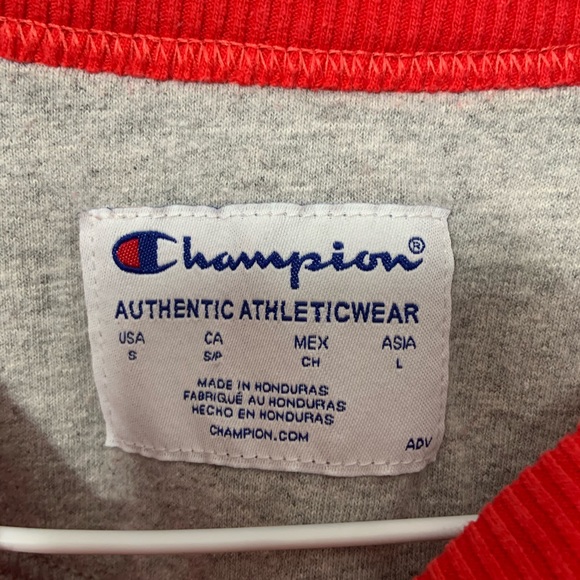Men’s Authentic Champion Red Crewneck - Picture 3 of 3